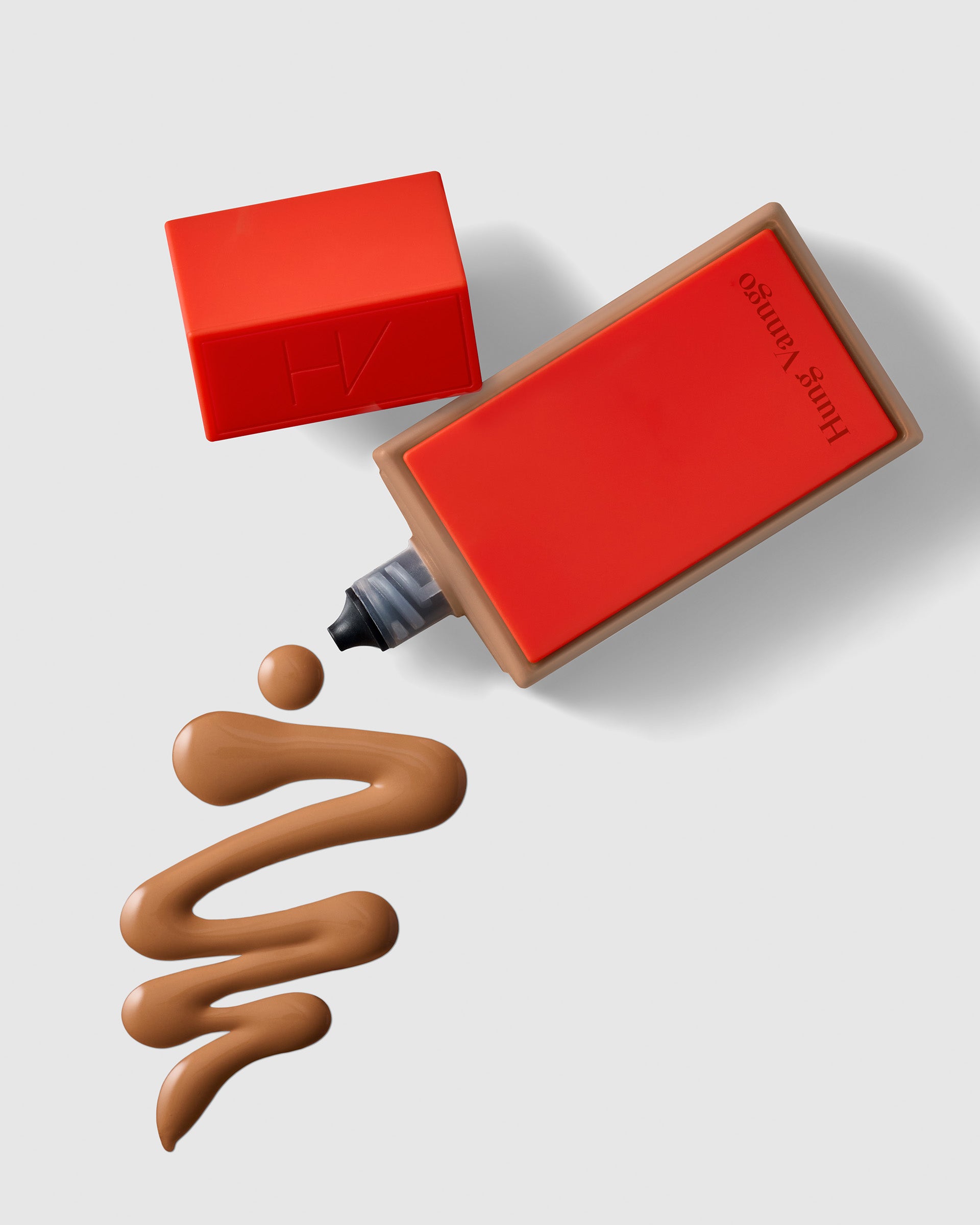 Red Carpet Skin Luminous Longwear Serum Foundation.
